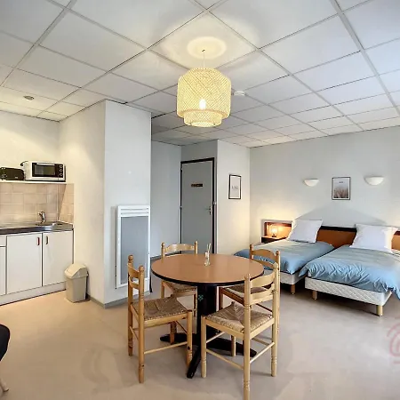 Au Coeur De Lamalou-les-bains, Proche Thermes Et Centre-ville, Avec Balcons Et Wifi. - Fr-1-451-172
